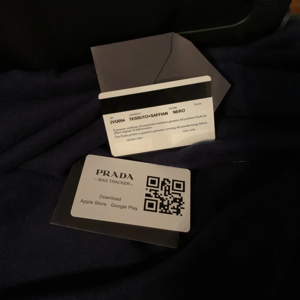 PRADA AUTHENTIC TESSUTO SAFFIANO 4 WHEEL SPINNER